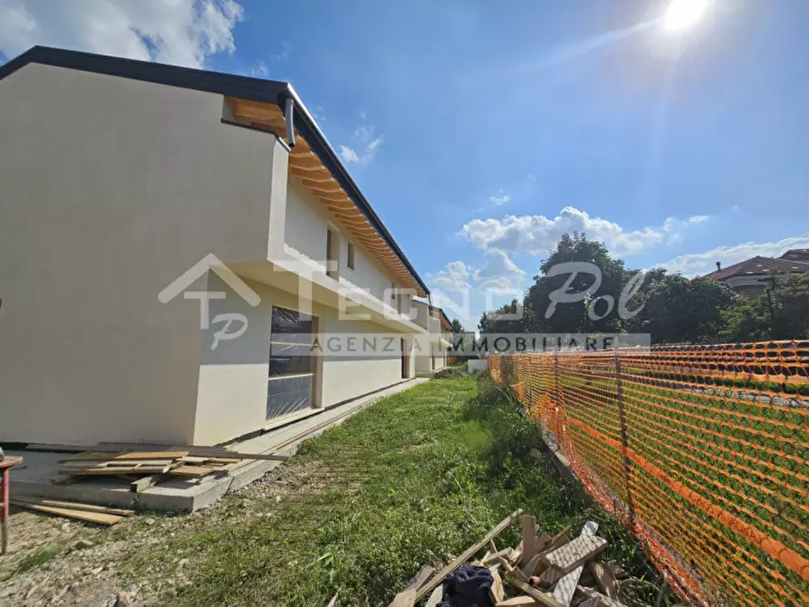 Immagine 1 di Casa bifamiliare in vendita  a Campodarsego