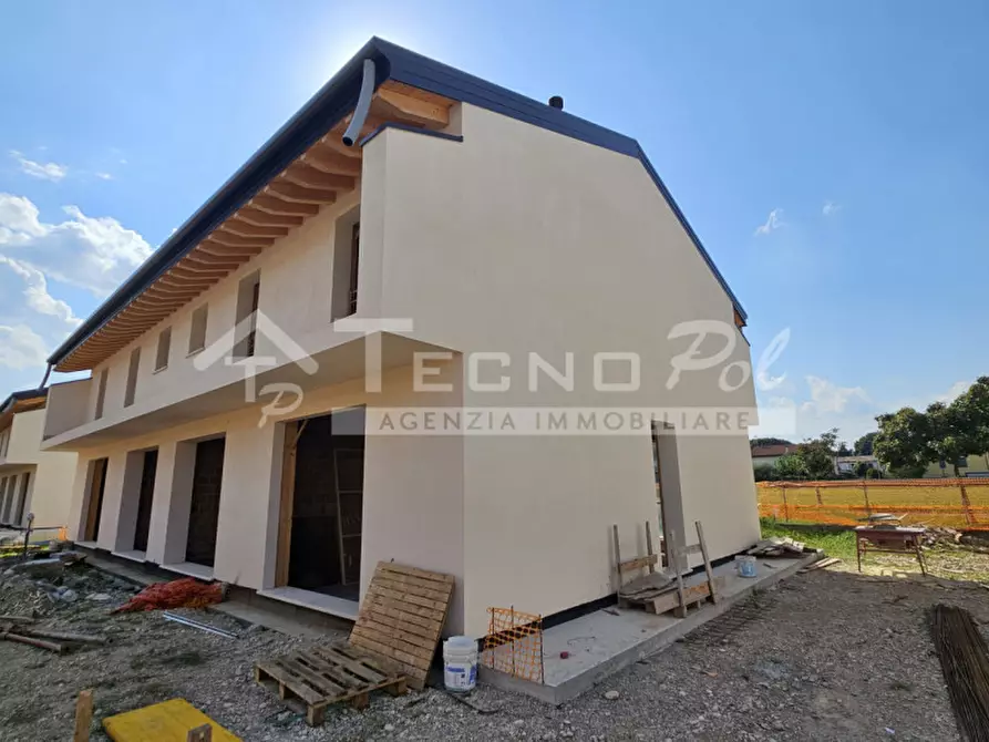 Immagine 2 di Casa bifamiliare in vendita  a Campodarsego