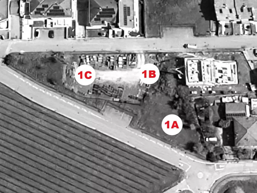 Immagine 5 di Terreno in vendita  in Via Risorgimento, 36040 Sarego VI, Italia a Sarego