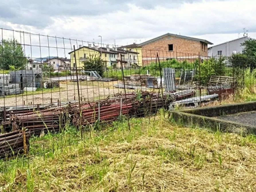 Immagine 3 di Terreno in vendita  in Via Risorgimento, 36040 Sarego VI, Italia a Sarego