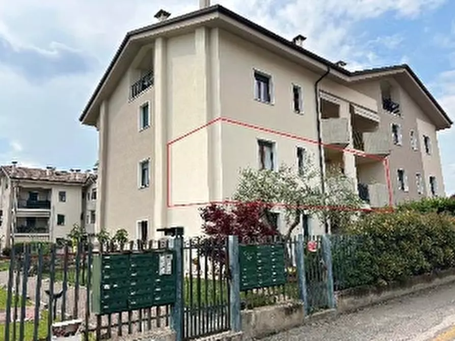 Immagine 1 di Appartamento in vendita  in VIA MOLINARA 5 a Bussolengo