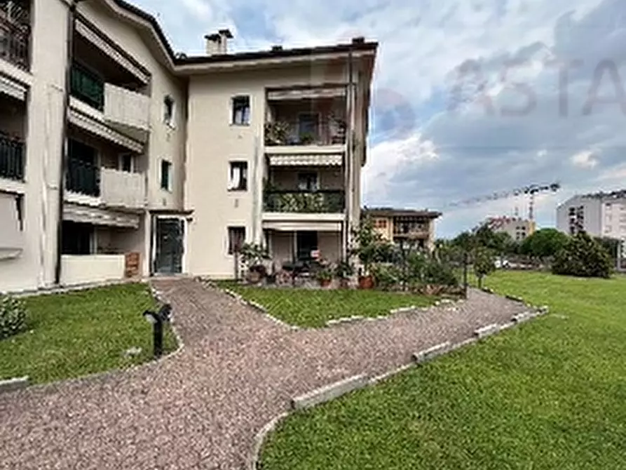 Immagine 2 di Appartamento in vendita  in VIA MOLINARA 5 a Bussolengo