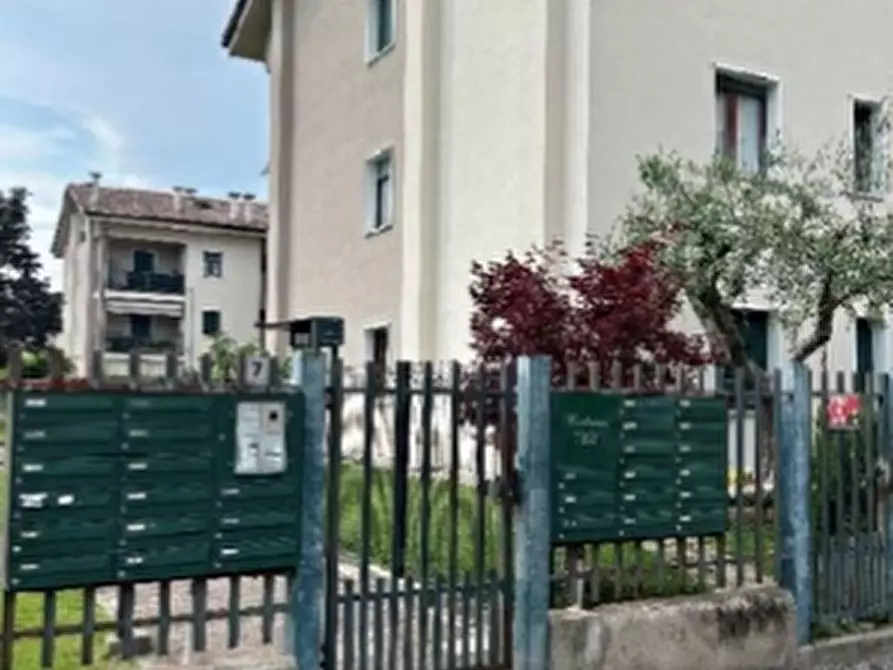 Immagine 4 di Appartamento in vendita  in VIA MOLINARA 5 a Bussolengo