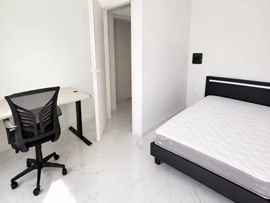 Immagine 1 di Camera in affitto  in Via Venticinque Aprile a Legnaro