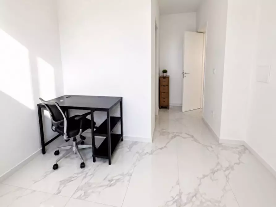Immagine 3 di Camera in affitto  in Via Venticinque Aprile a Legnaro