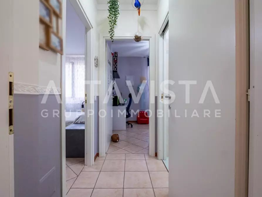 Immagine 16 di Appartamento in vendita  in via Pirandello a Montichiari