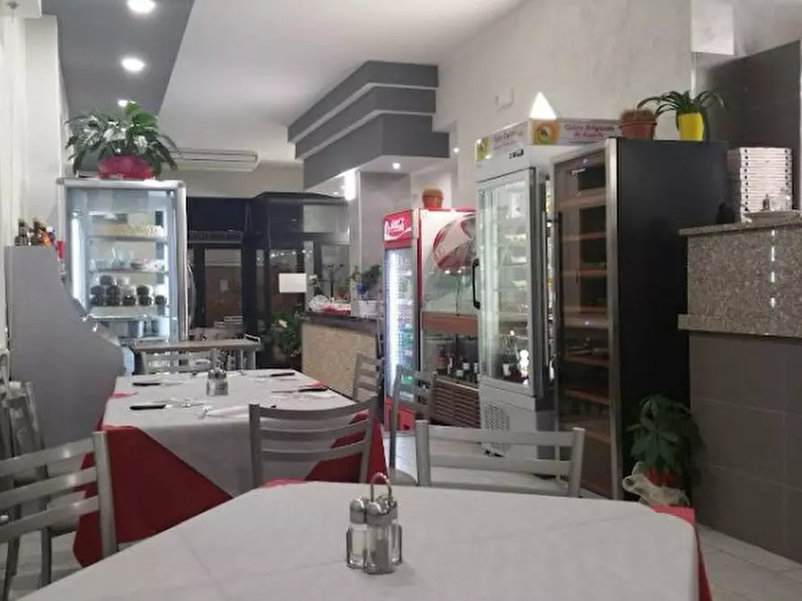 Immagine 13 di Attività commerciale in vendita  in via aurelia a Vado Ligure