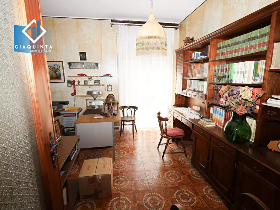 Immagine 10 di Appartamento in vendita  in Viale della Libertà n. 15 a Ramacca