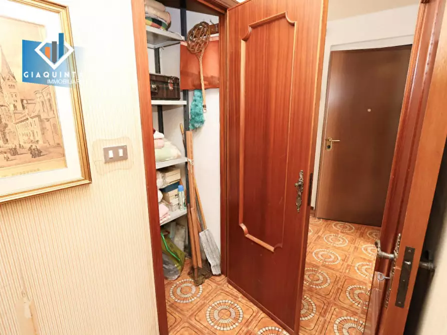 Immagine 27 di Appartamento in vendita  in Viale della Libertà n. 15 a Ramacca