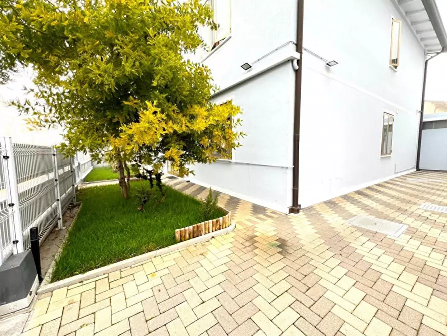 Immagine 3 di Casa indipendente in vendita  in via Garibaldi a Campodarsego