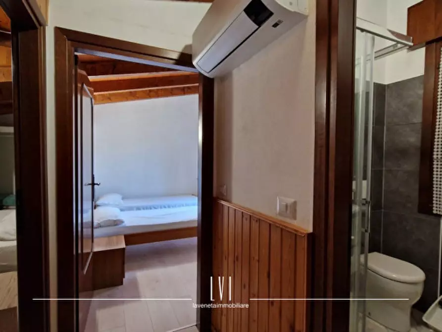 Immagine 17 di Villetta a schiera in vendita  in Via Andrea Bafile 562 a Jesolo