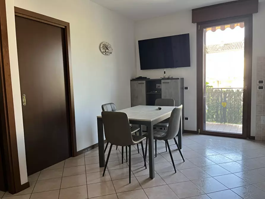 Immagine 1 di Appartamento in vendita  in Via Robert Kennedy a Sona