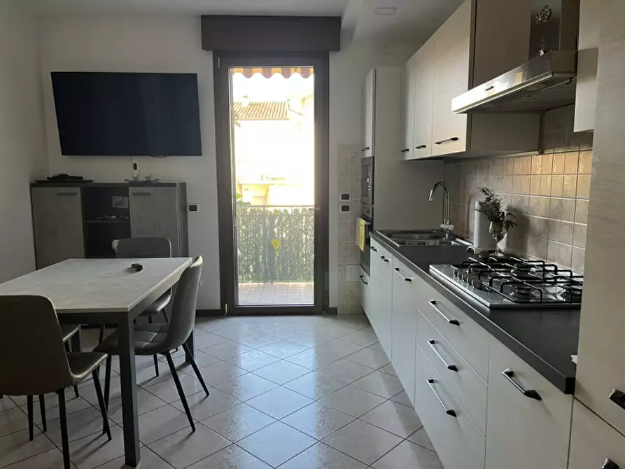 Immagine 2 di Appartamento in vendita  in Via Robert Kennedy a Sona