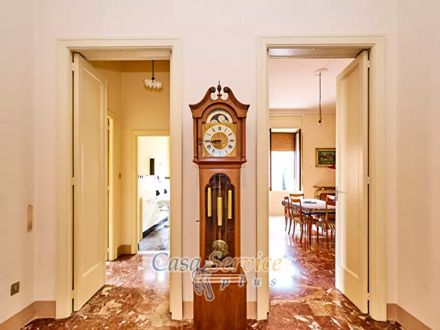 Immagine 11 di Palazzo in vendita  in Via San Pasquale a Parabita