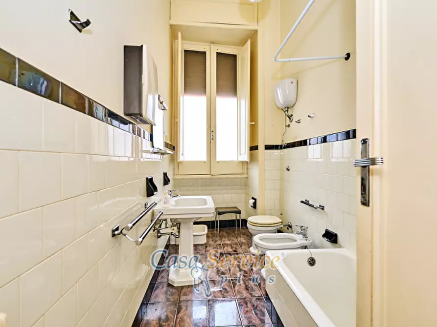 Immagine 12 di Palazzo in vendita  in Via San Pasquale a Parabita