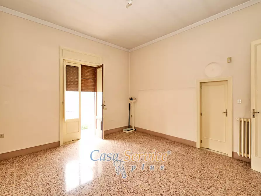 Immagine 19 di Palazzo in vendita  in Via San Pasquale a Parabita