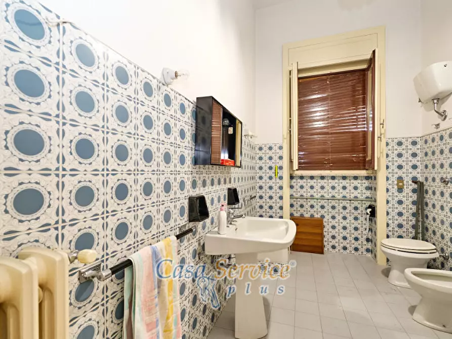 Immagine 20 di Palazzo in vendita  in Via San Pasquale a Parabita