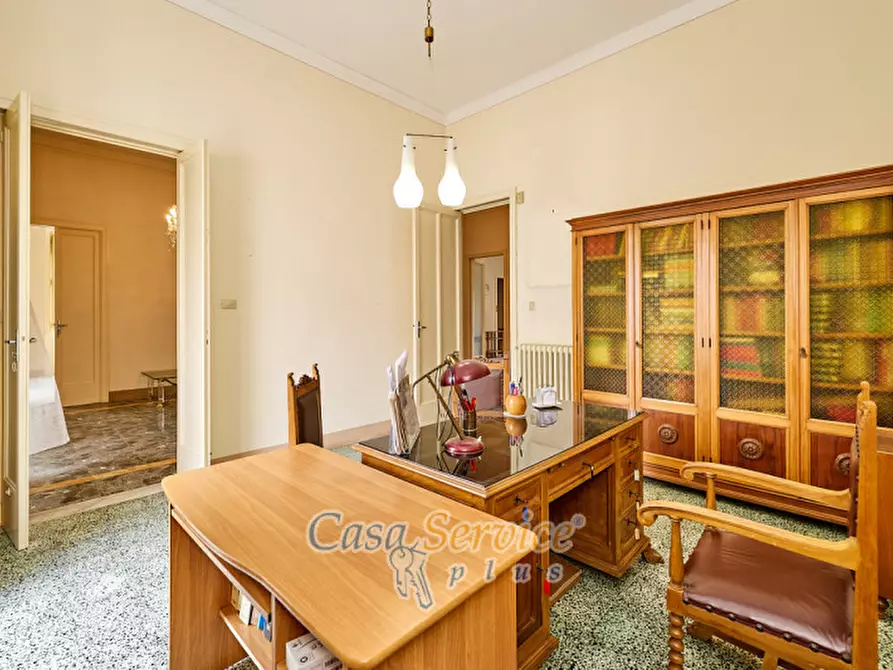 Immagine 23 di Palazzo in vendita  in Via San Pasquale a Parabita