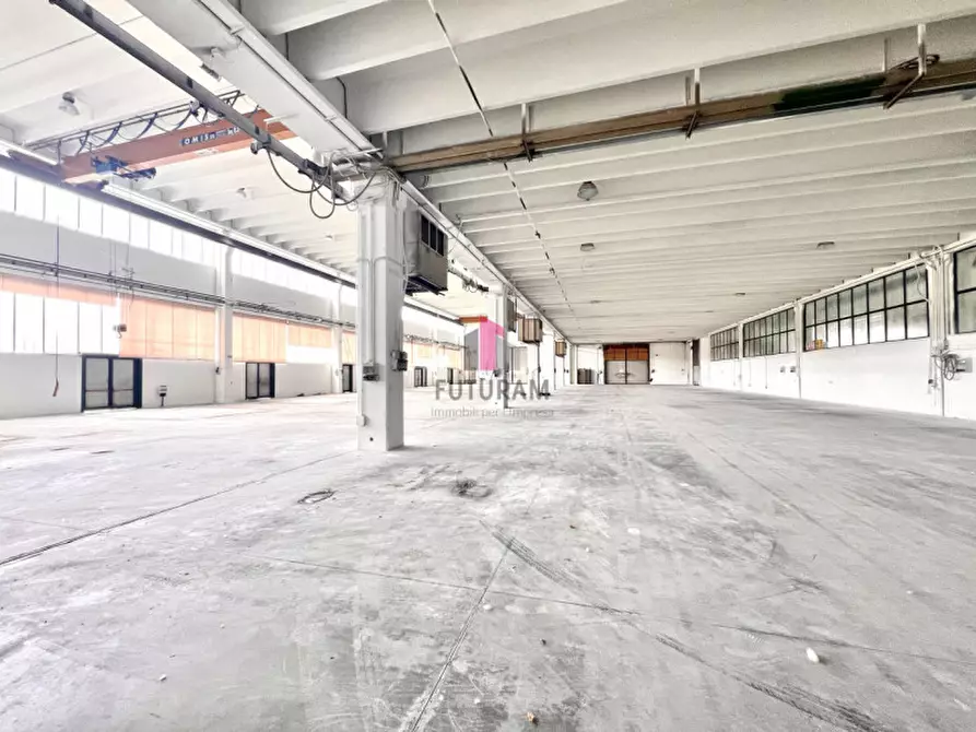 Immagine 4 di Capannone industriale in affitto  in via Asolo a Dueville