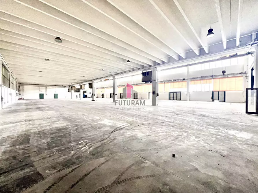 Immagine 7 di Capannone industriale in affitto  in via Asolo a Dueville