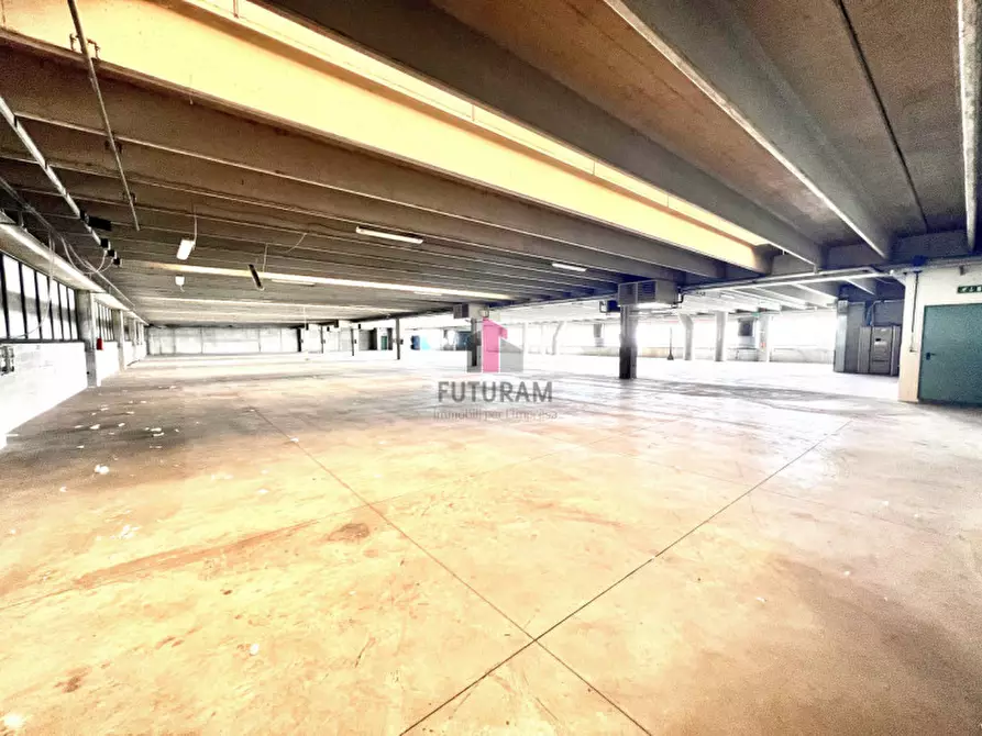 Immagine 14 di Capannone industriale in affitto  in via Asolo a Dueville