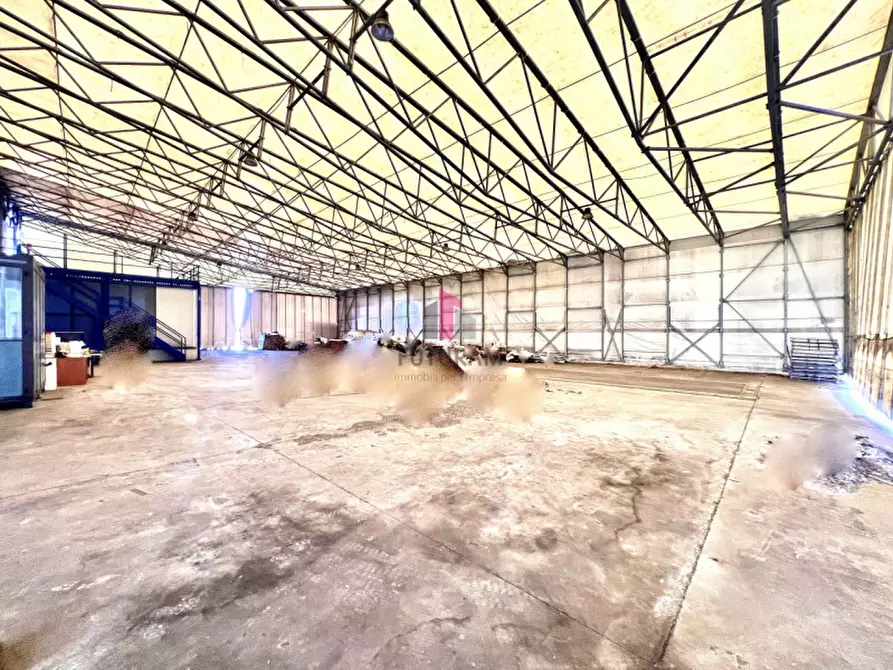 Immagine 17 di Capannone industriale in affitto  in via Asolo a Dueville