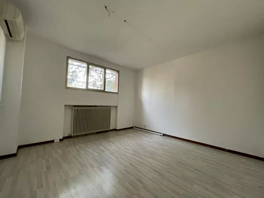 Immagine 5 di Magazzino in affitto  in VIA MONTI a Selvazzano Dentro