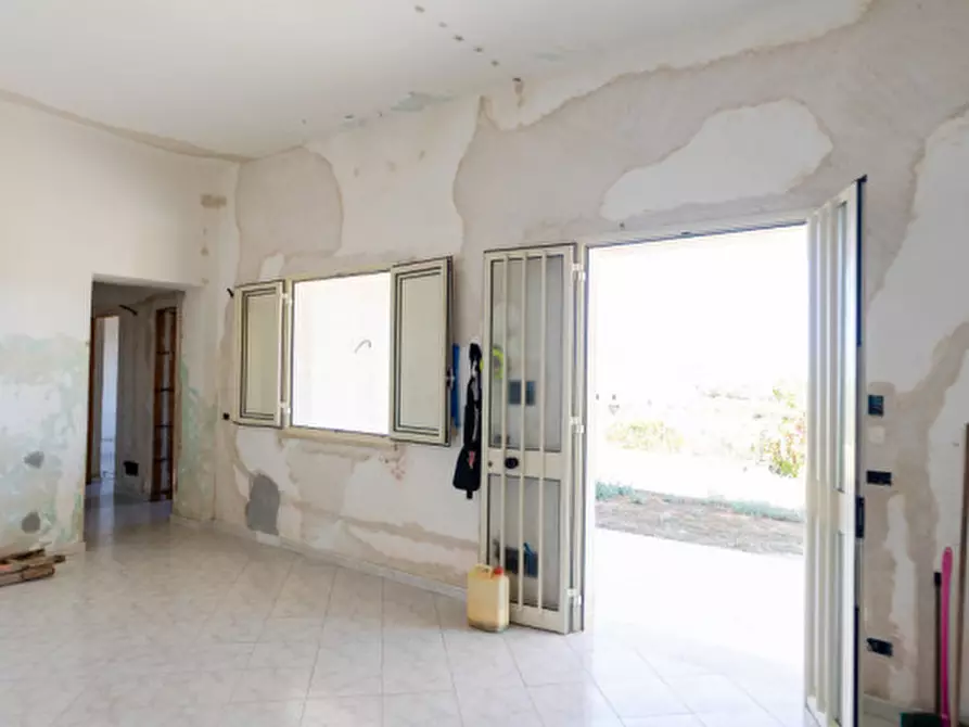 Immagine 11 di Casa indipendente in vendita  in contrada bosco falconeria a Partinico