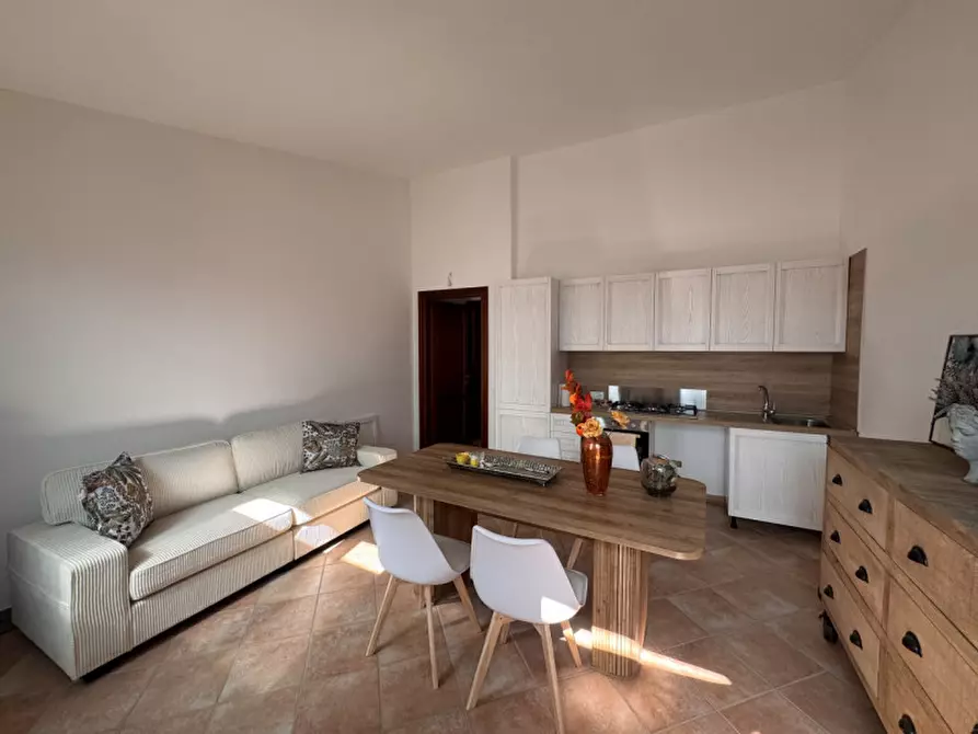 Immagine 1 di Appartamento in vendita  in Via Nazario Sauro a Siniscola