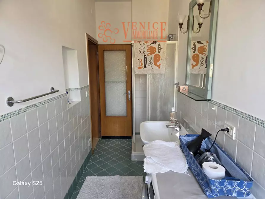 Immagine 7 di Appartamento in vendita  a Venezia