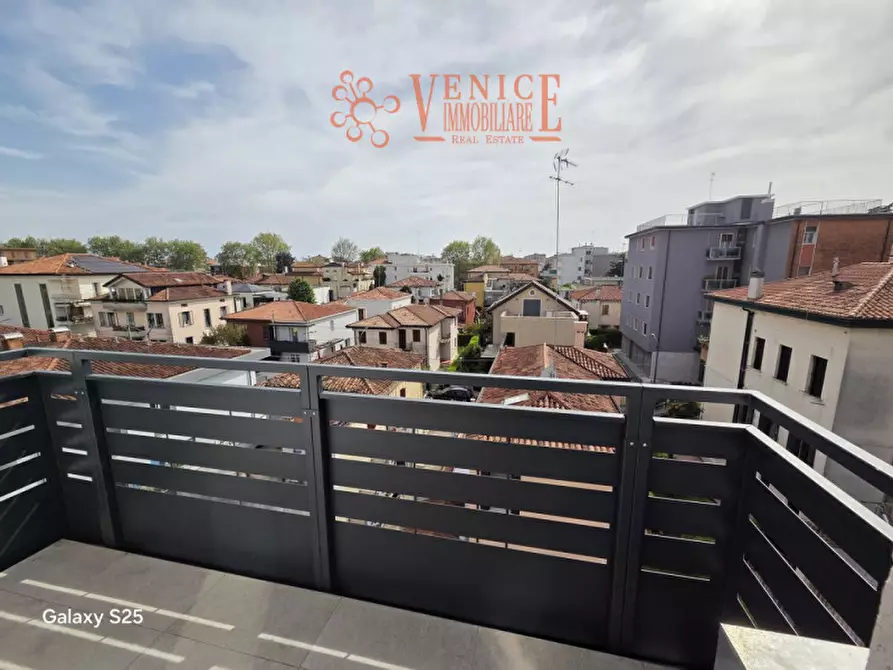 Immagine 8 di Appartamento in vendita  a Venezia