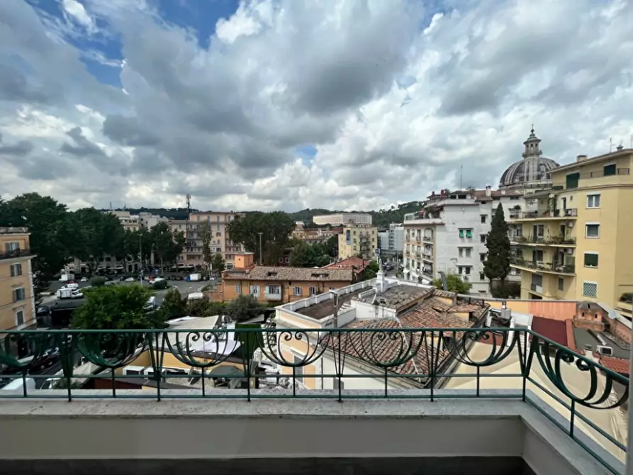 Immagine 34 di Attico in affitto  in Via Flaminia a Roma