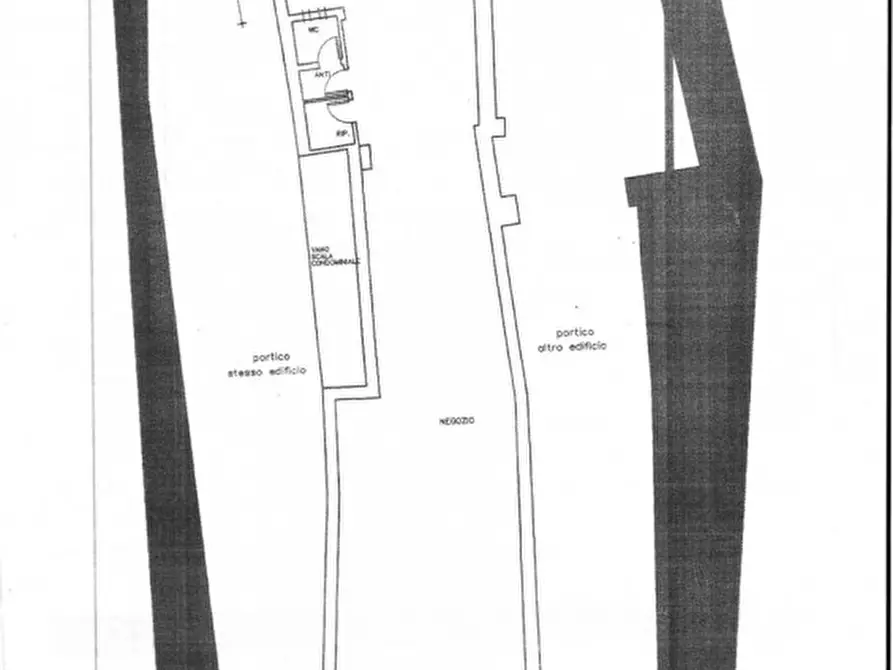 Immagine 9 di Negozio in affitto  a Schio