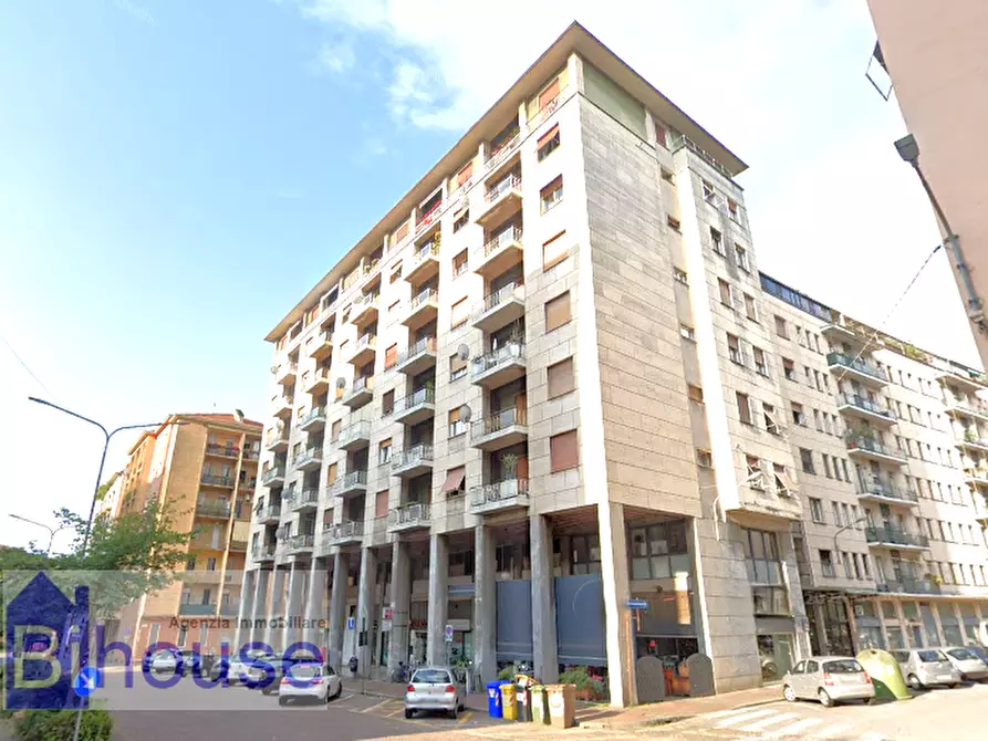 Immagine 1 di Negozio in vendita  in via pietro micca 5/E a Biella