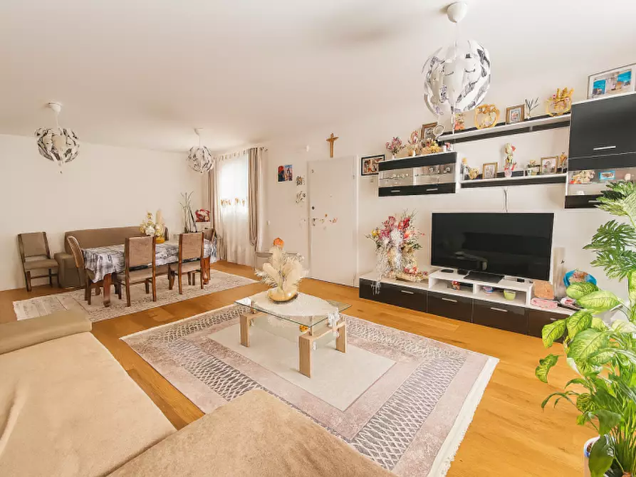 Immagine 2 di Casa trifamiliare in vendita  in Via Aldo Capitini a San Giorgio Delle Pertiche