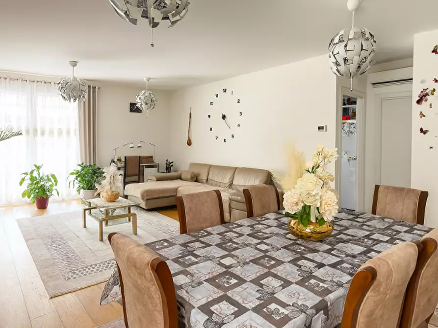 Immagine 3 di Casa trifamiliare in vendita  in Via Aldo Capitini a San Giorgio Delle Pertiche