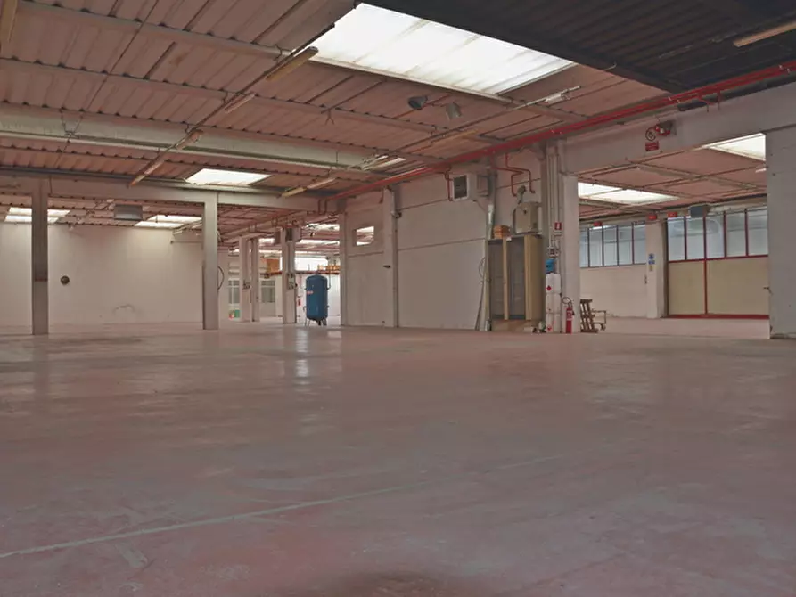 Immagine 11 di Capannone industriale in vendita  in via san giovanni bosco 11 a Cassola