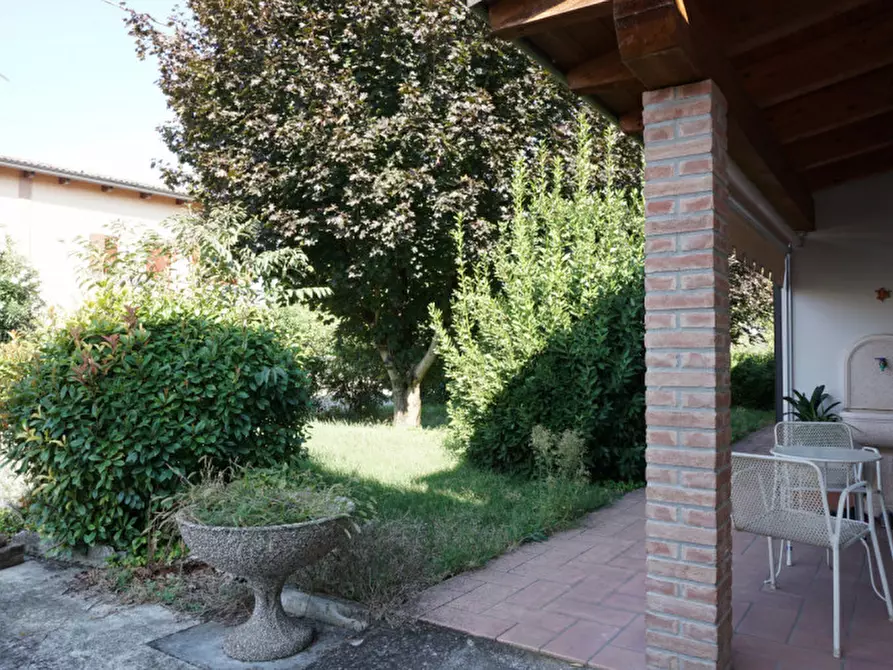 Immagine 4 di Casa indipendente in vendita  in Via Vedole, 30 a Colorno