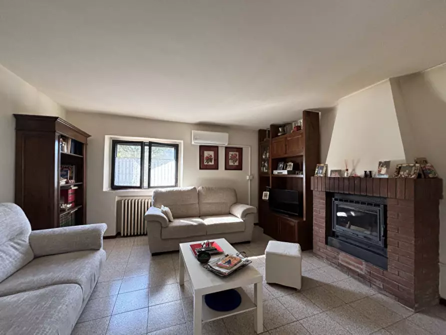 Immagine 8 di Casa indipendente in vendita  in Via Vedole, 30 a Colorno