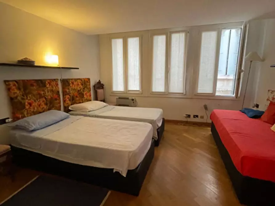 Immagine 1 di Appartamento in affitto  a Venezia