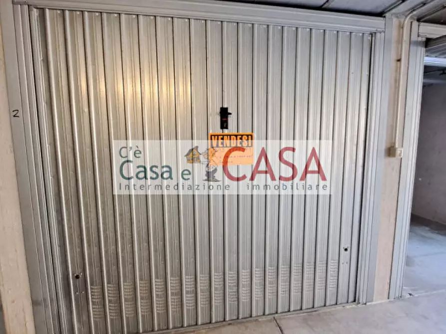 Immagine 1 di Garage in vendita  in Via Orlando Galante a Padova