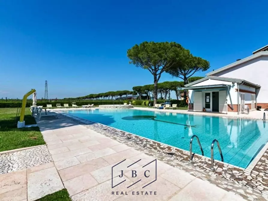 Immagine 2 di Appartamento in vendita  in Via Cristoforo Colombo 70 a Jesolo