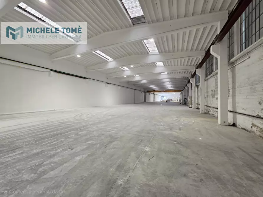 Immagine 2 di Capannone industriale in affitto  in via gesso a Cavaion Veronese