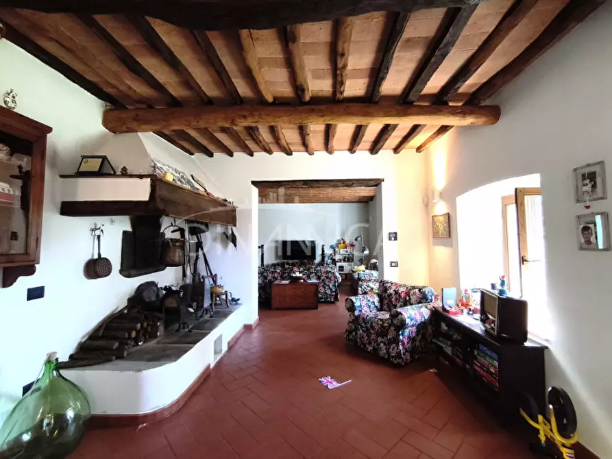 Immagine 6 di Rustico / casale in vendita  a Vinci