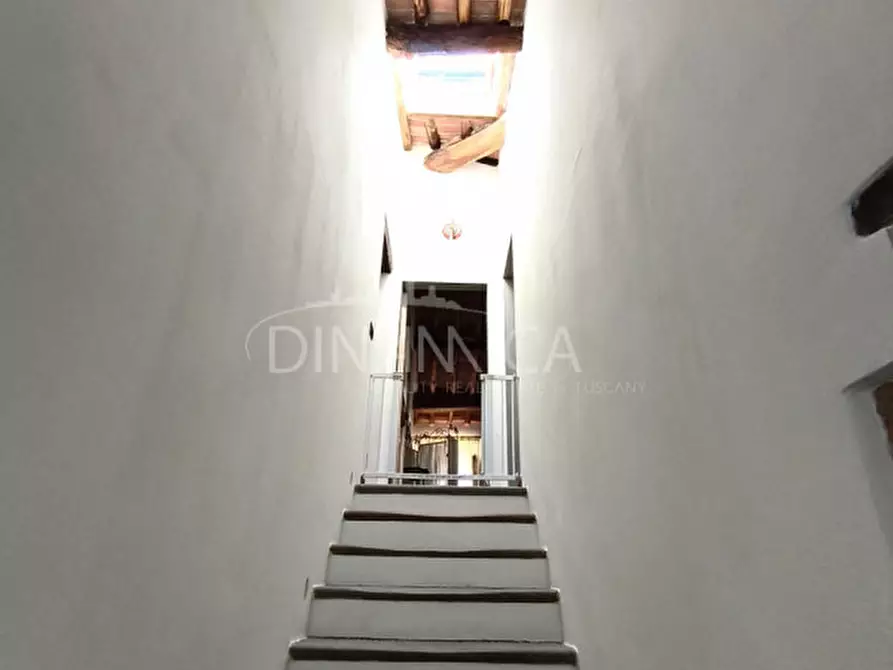 Immagine 17 di Rustico / casale in vendita  a Vinci