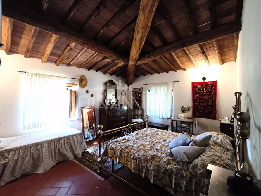 Immagine 25 di Rustico / casale in vendita  a Vinci