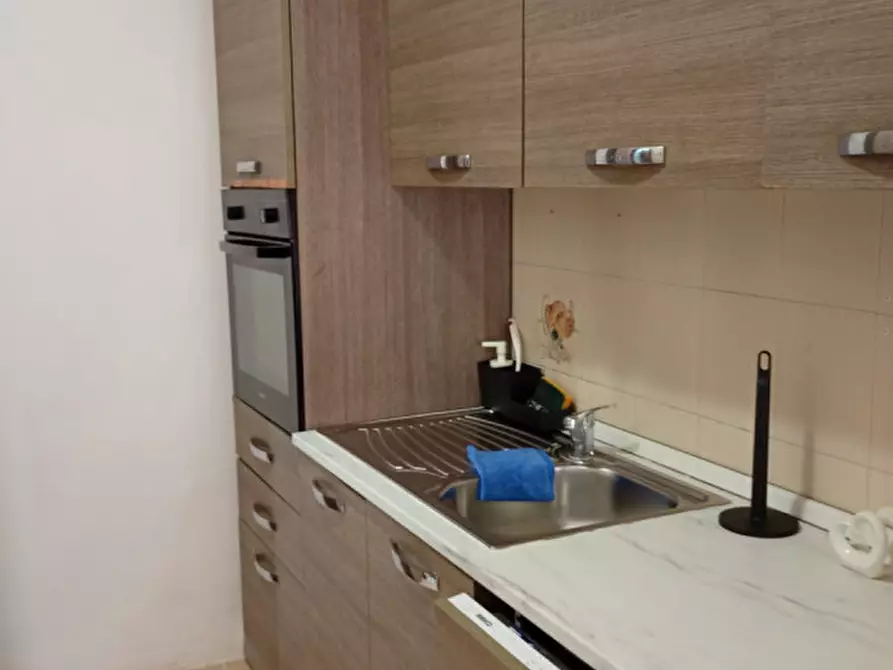 Immagine 5 di Camera in affitto  in vico palazzo due porte 14 a Napoli