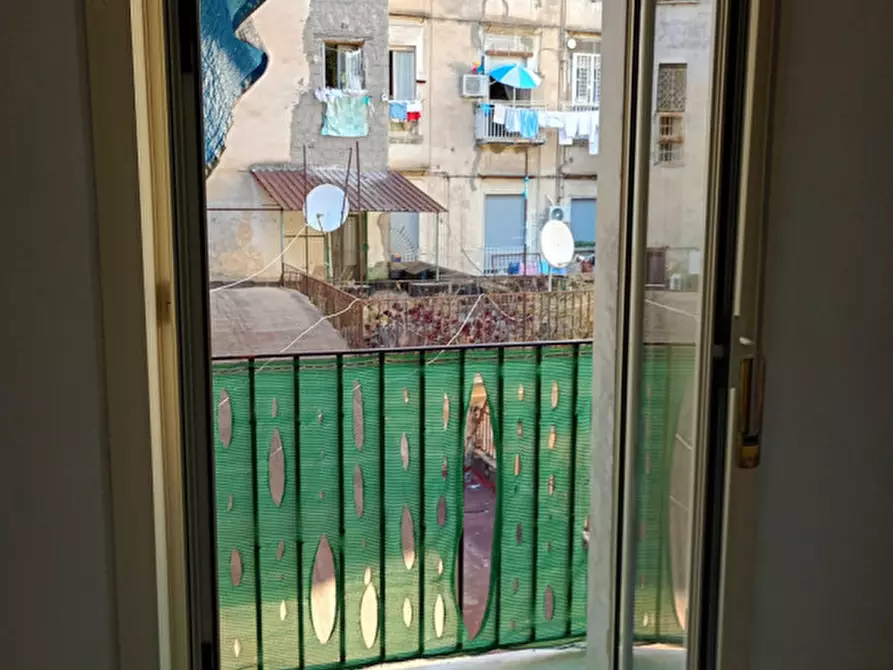 Immagine 21 di Camera in affitto  in vico palazzo due porte 14 a Napoli