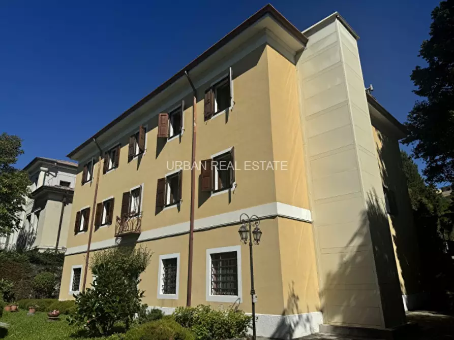 Immagine 1 di Villa in vendita  in VIA DELL'EREMO 11 a Trieste