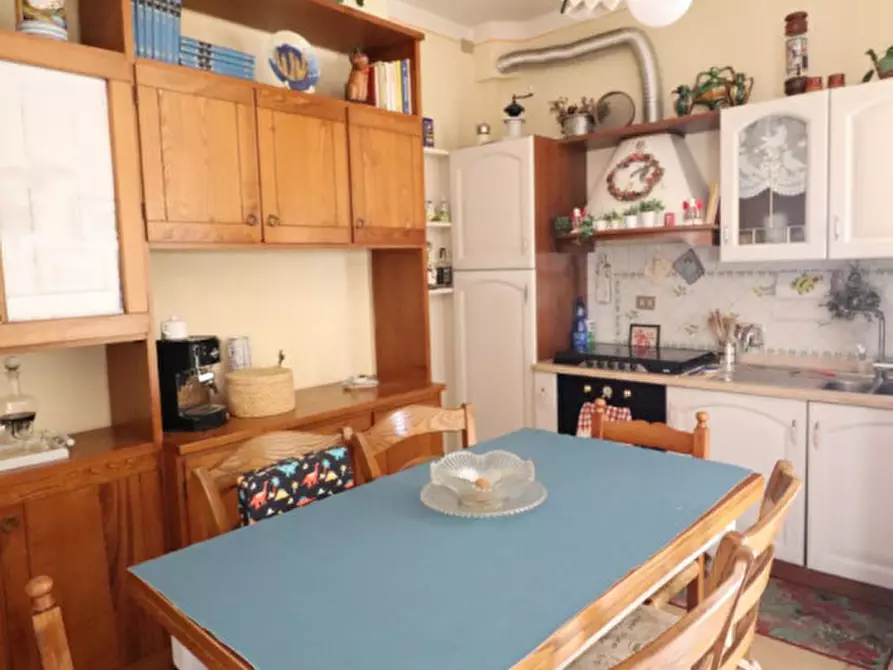 Immagine 5 di Appartamento in vendita  in VIA XIV Luglio a Montevarchi